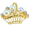 Broche panier en or jaune, 3 perles et 5 diamants