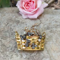 Broche Panier 19ème siècle diamants perles