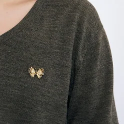 Broche Papillon or jaune, saphirs, rubis