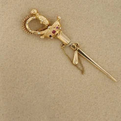 Broche épée vintage