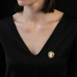 Broche pendentif camée et or ajouré