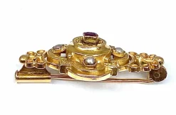 Broche perles fines grenat vers 1900