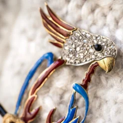 Broche perroquet émail diamants