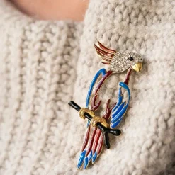 Broche perroquet émail diamants