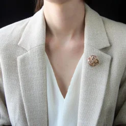 Broche ronde ancienne fleurs