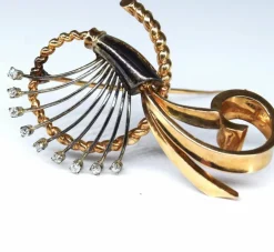 Broche rétro diamants