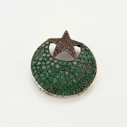 Broche rubis émeraudes