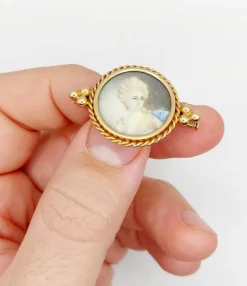 Broche victorienne or rose, miniature femme élégante