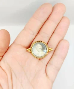 Broche victorienne or rose, miniature femme élégante