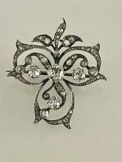 Broche Volutes Diamants XIXème Siècle