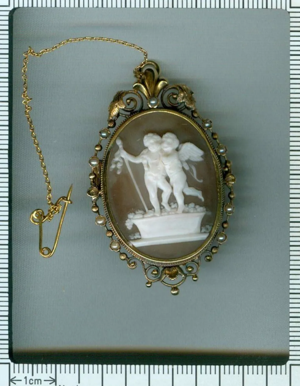 Broche/pendentif en or