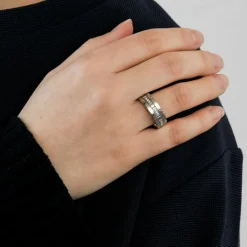 CARTIER - Bague Tank en or gris