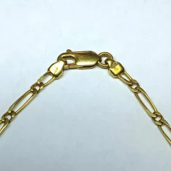 Chaîne en or jaune, maille figaro