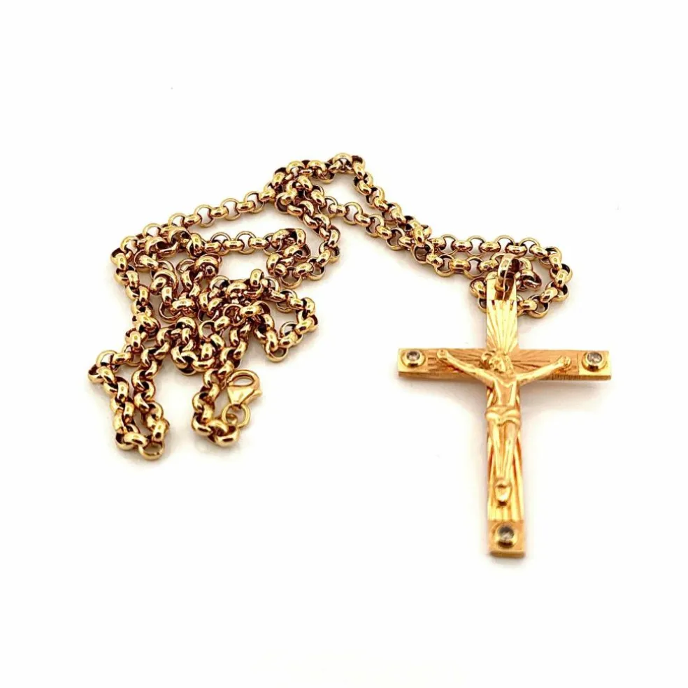 Chaîne et pendentif croix, or jaune et diamants