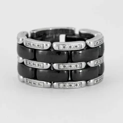 CHANEL - Bague Ultra Grand Modèle