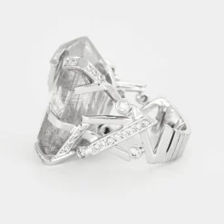 CHANEL - Cristaux glacés - Bague or gris, diamants, quartz
