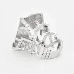 CHANEL - Cristaux glacés - Bague or gris, diamants, quartz
