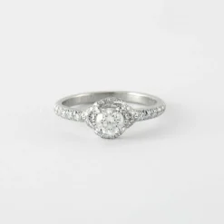 CHAUMET Bague "Lien croisés"