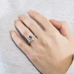 CHAUMET - JOSEPHINE AIGRETTE - Bague en or blanc, améthyste et diamants