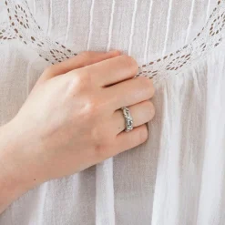 CHAUMET -Bague en or gris avec diamants