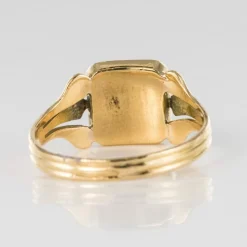 Chevalière ancienne or gravée