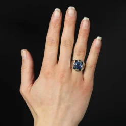 Chevalière Art Déco saphir de Ceylan naturel et diamants baguette