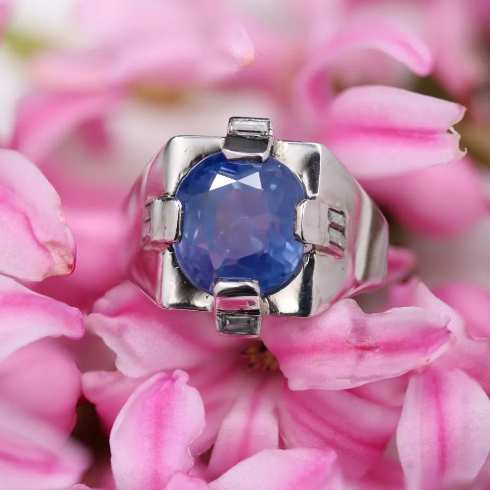 Chevalière Art Déco saphir de Ceylan naturel et diamants baguette