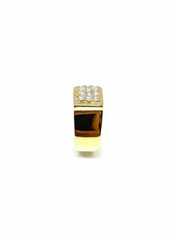 Chevalière en or jaune, diamants