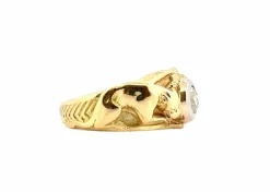 Chevalière en or jaune et platine sertie d’un diamant