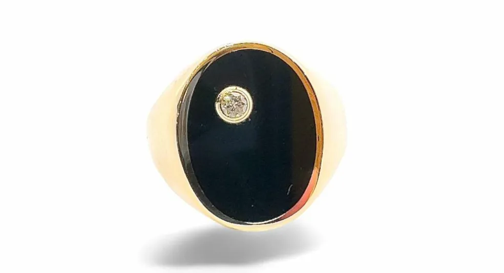 Chevalière en or jaune onyx et diamant