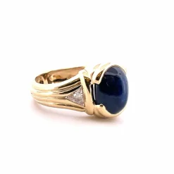 Chevalière homme en or jaune 18 carats saphir et diamants