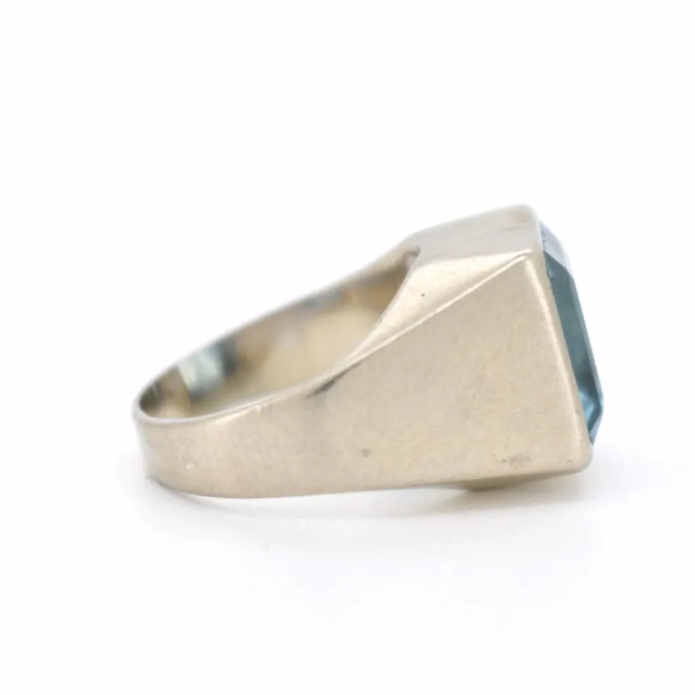 Chevalière Vintage, Or 18 carats et Aigue-Marine