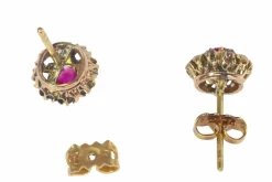 Clous d'oreilles diamants avec rubis