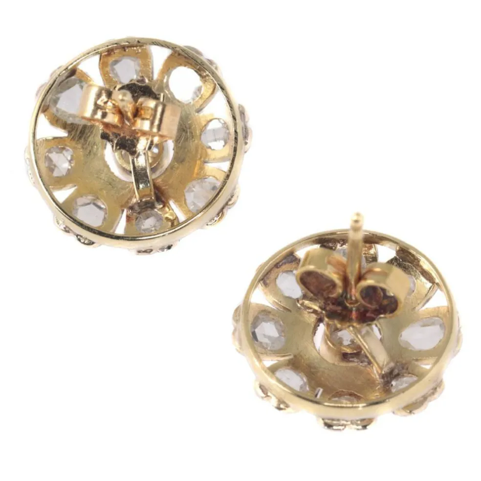 Clous d'oreilles en diamant