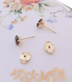 Clous d'oreilles Grenats Ø 6 mm