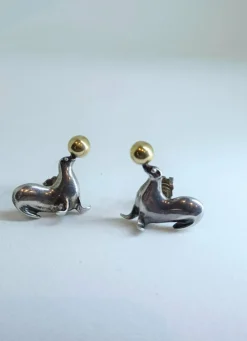 Clous d'oreilles "Otarie"