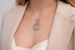 Collier 1900 diamants et platine
