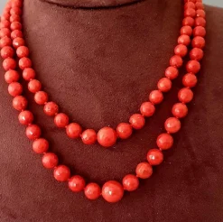 Collier 2 rangs corail sarde facetté en chute