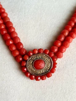 Collier ancien 2 rangs de corail facetté avec motif central - 19ème siècle