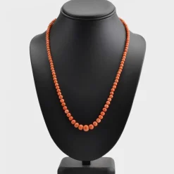 Collier ancien de perles de corail naturel