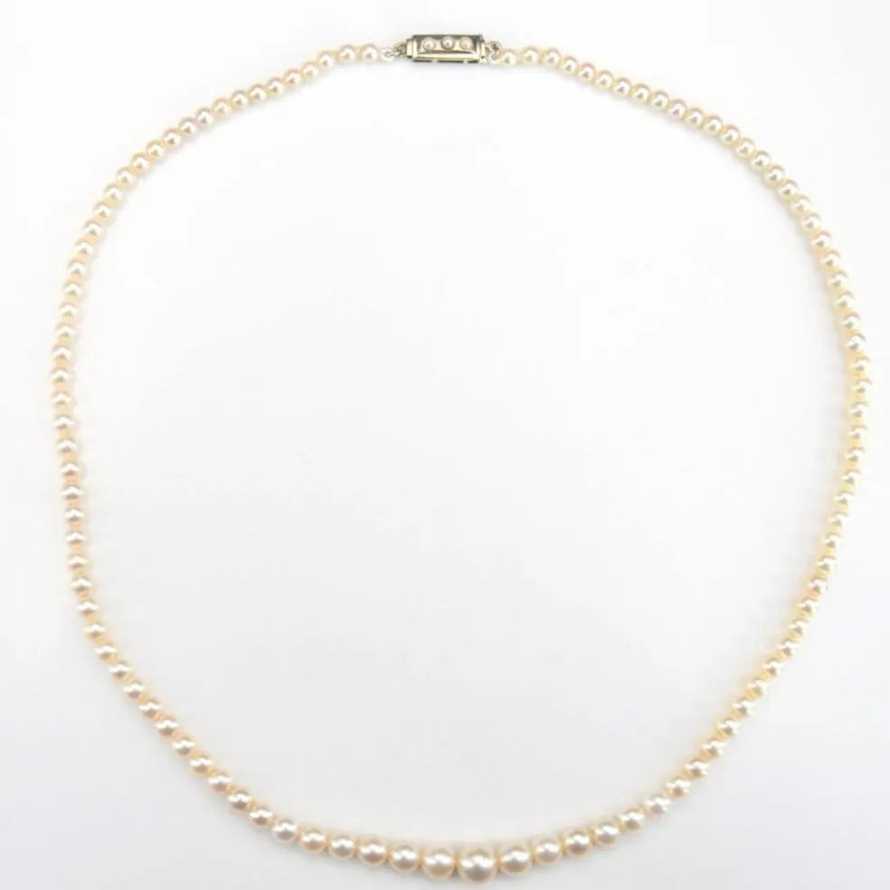 Collier ancien en perles de culture