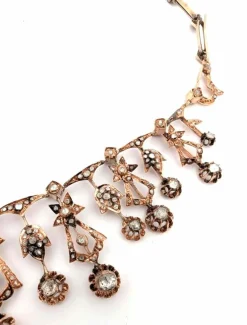 Collier ancien unique en or rose 18 carats et diamants