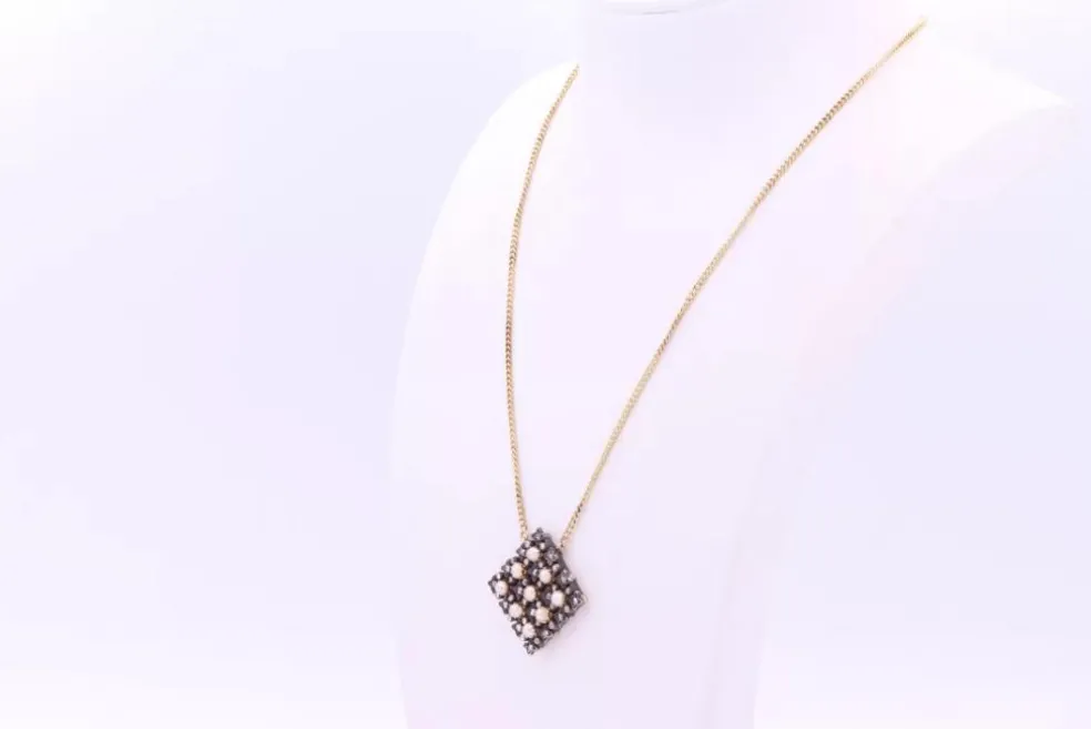 Collier Art Déco en or jaune, argent , perles et diamants