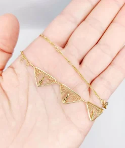 Collier Art Nouveau or jaune, motifs filigranés finement travaillés (circa 1910)