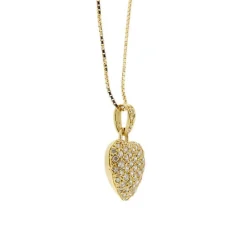 Collier avec pendentif coeur et diamants