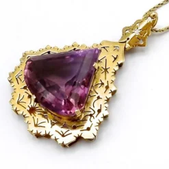 Collier avec pendentif en améthyste moderniste du milieu du siècle en or 14 carats