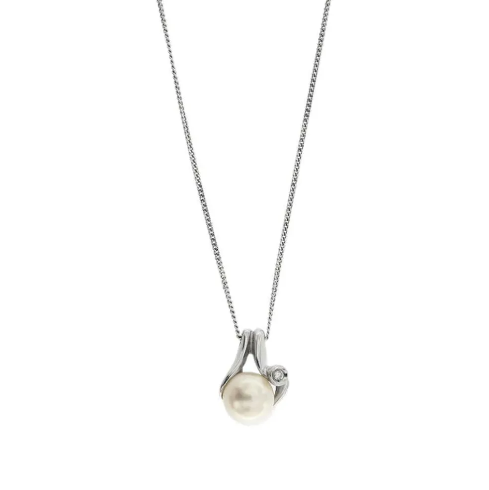 Collier avec perle et diamant