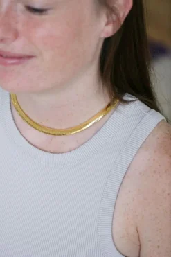 Collier cable en Or Jaune, maille oméga