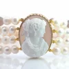 Collier camée agate et perles d'eau douce en or