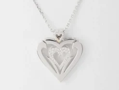 Collier coeur en or blanc et diamants